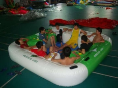 Fiesta adası şişme bot